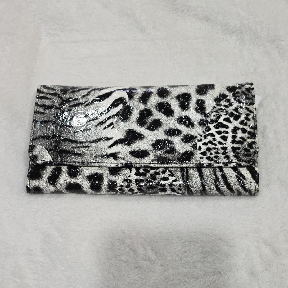 Black and White Animal Vegan Leather Print Wallet 🦓